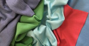 Natürliche vs. synthetische Materialien – Unterschiede, Vorteile und Nachteile